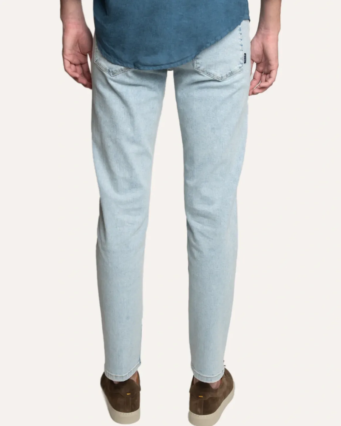 PANTALÓN DE 5 BOLSILLOS VAQUERO AT.P.CO